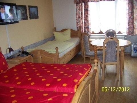 Dreibettzimmer